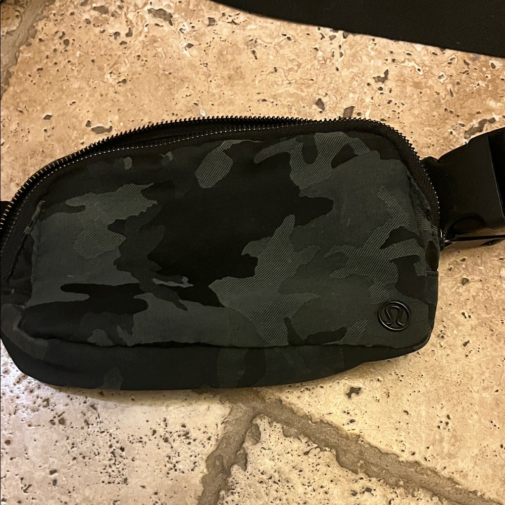 lululemon athletica Black Camouflage Crossbody Bag